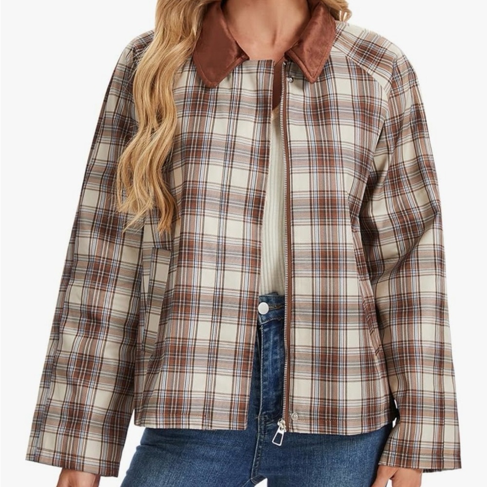 Women's Plaid Jacket with Brown Collar